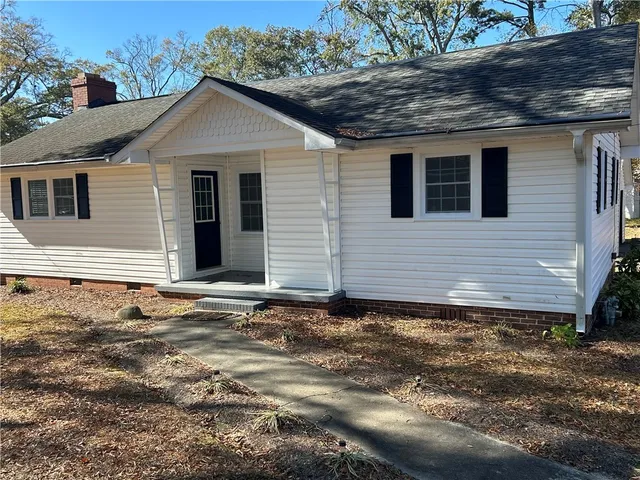 $289,000 | 403 Oak Drive, Belton, SC 29627