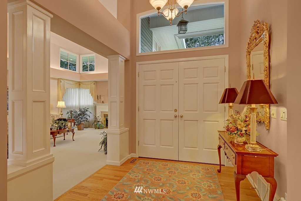 21809 35th Avenue Southeast Bothell, WA 98021 - Photo 2 of 18