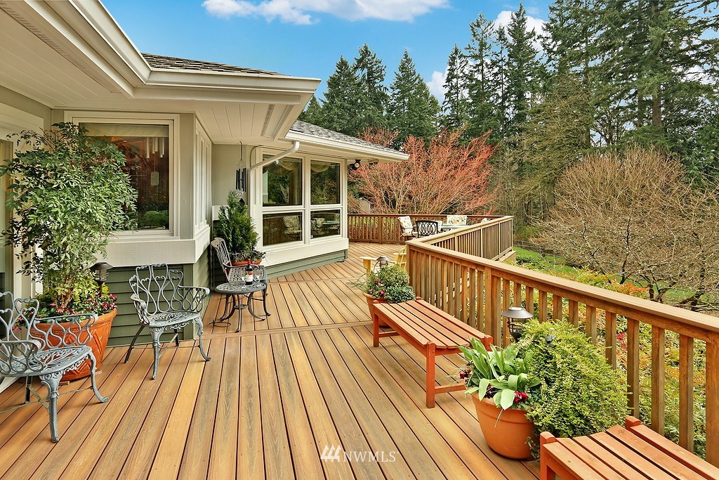 21809 35th Avenue Southeast Bothell, WA 98021 - Photo 3 of 18