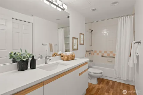 $410,000 | 2600 2nd Avenue, Unit 302, Seattle, WA 98121