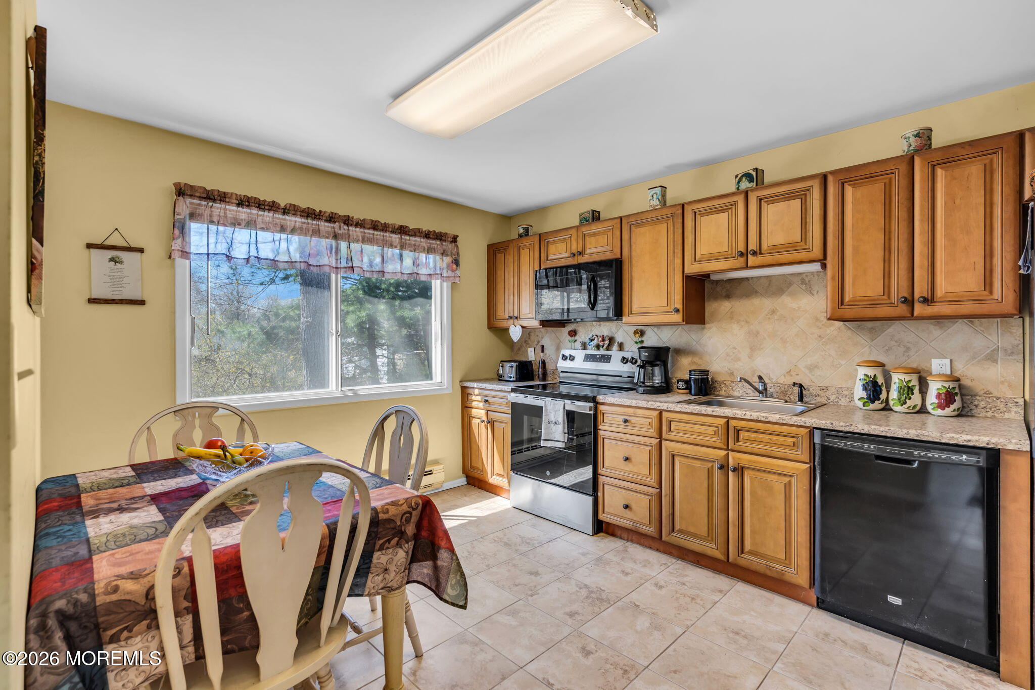 26 B Roosevelt City Road Whiting, NJ 08759 - Photo 6 of 18 12-web-or-mls-DSC09437