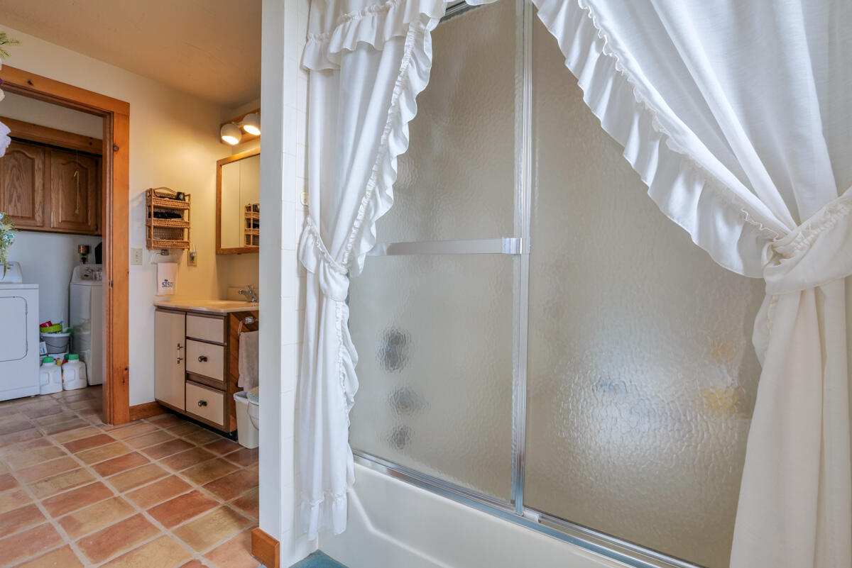 489 Mason Bay Road Jonesport, ME 04649 - Photo 27 of 63 Bathrom