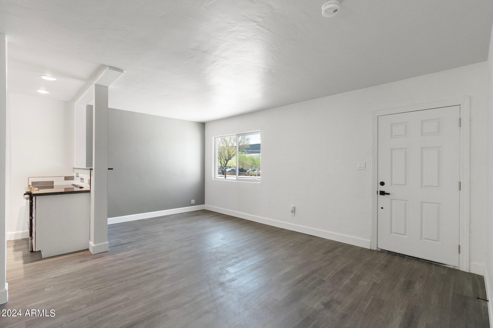 20 East Hatcher Road Phoenix, AZ 85020 - Photo 7 of 38 7-web-or-mls-DSC06669
