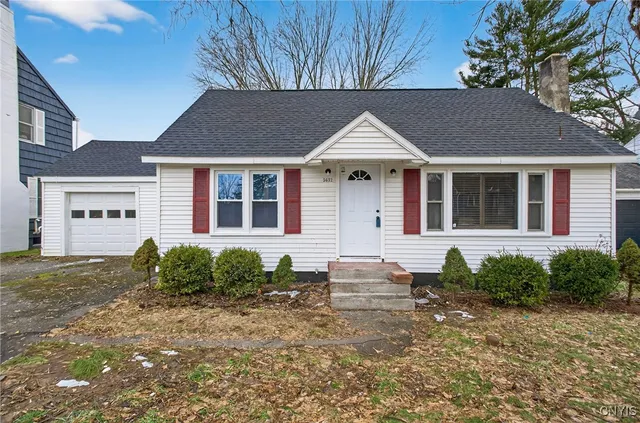 $234,900 | 5632 Cir Drive West, Cicero, NY 13039