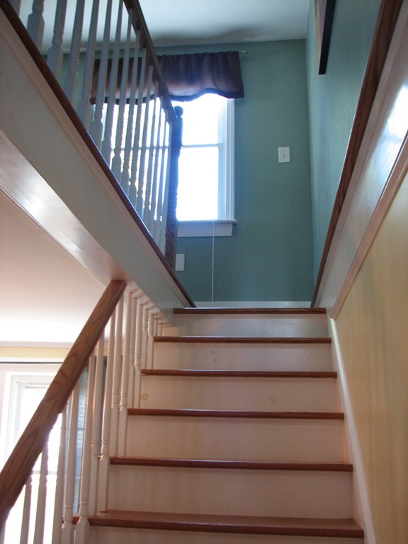 5 Roland Road Peabody, MA 01960 - Photo 13 of 30 Gallery Image 13