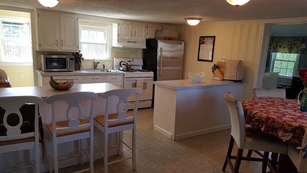 5 Roland Road Peabody, MA 01960 - Photo 4 of 30 Gallery Image 4