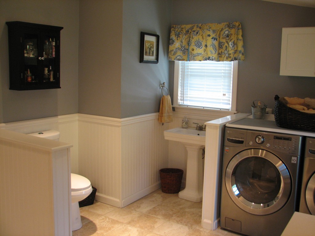 5 Roland Road Peabody, MA 01960 - Photo 6 of 30 Gallery Image 6