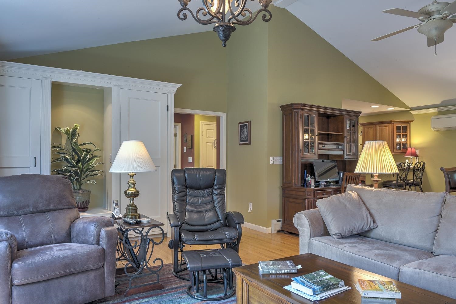 45 Trowbridge Road Keene, NH 03431 - Photo 3 of 40