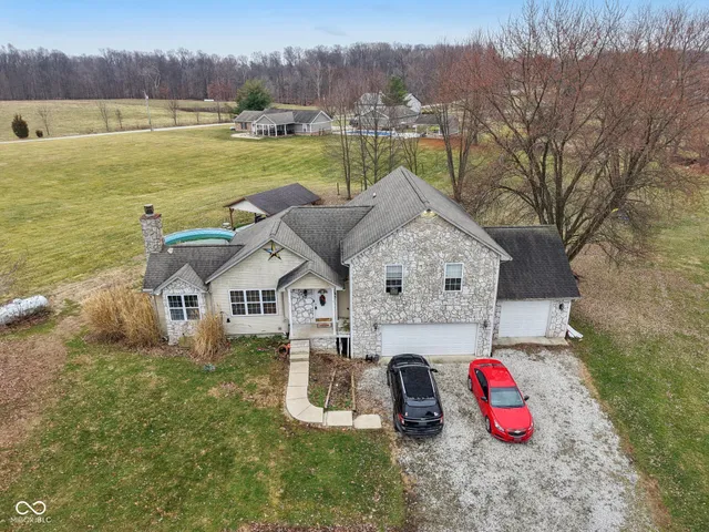 $379,900 | 46 West County Road 1000 South, Cloverdale, IN 46120