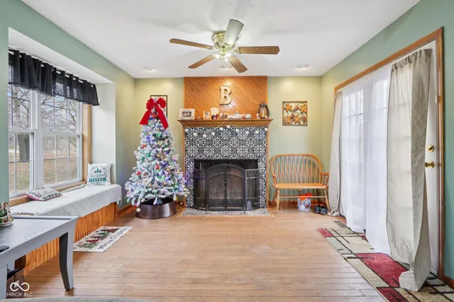 $379,900 | 46 West County Road 1000 South, Cloverdale, IN 46120