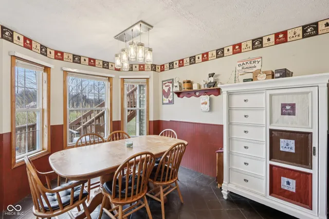 $379,900 | 46 West County Road 1000 South, Cloverdale, IN 46120