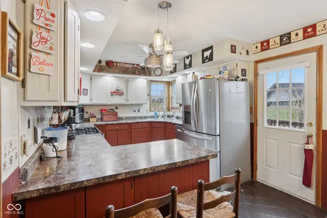 $379,900 | 46 West County Road 1000 South, Cloverdale, IN 46120