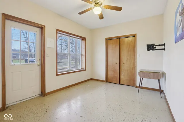 $379,900 | 46 West County Road 1000 South, Cloverdale, IN 46120