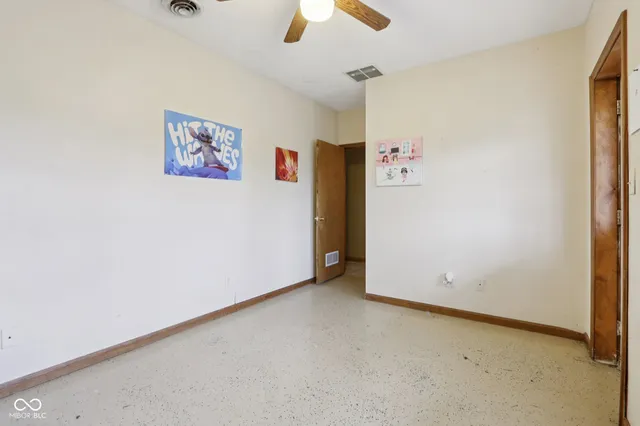 $379,900 | 46 West County Road 1000 South, Cloverdale, IN 46120