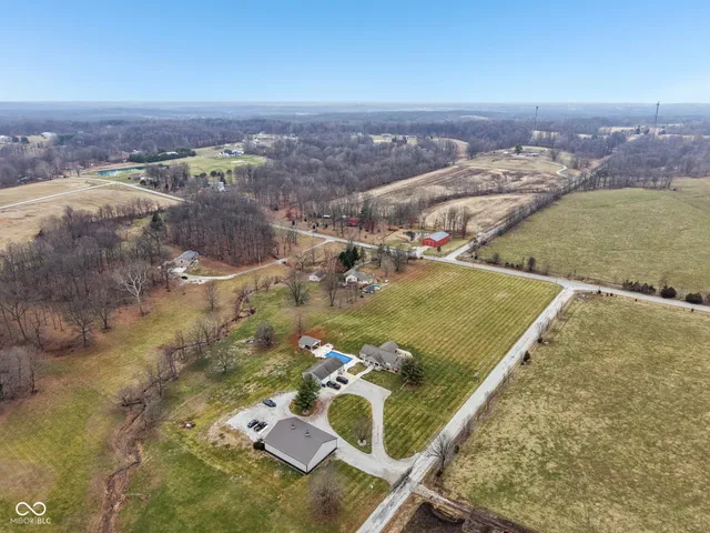 $379,900 | 46 West County Road 1000 South, Cloverdale, IN 46120