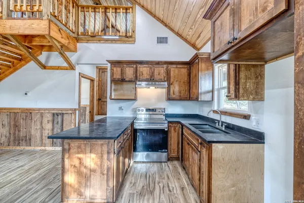 $229,900 | 60 Loop Uvalde Tx 78801, Uvalde, TX 78801