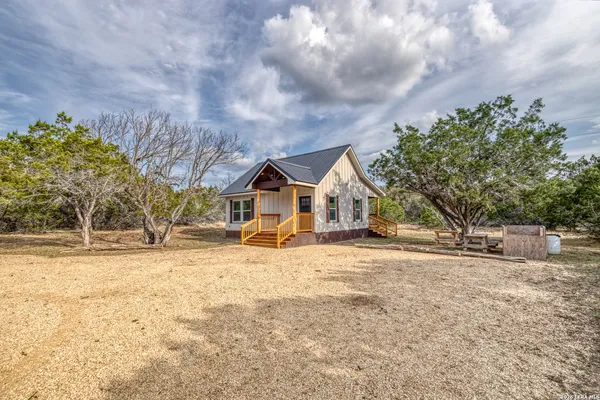 $229,900 | 60 Loop Uvalde Tx 78801, Uvalde, TX 78801