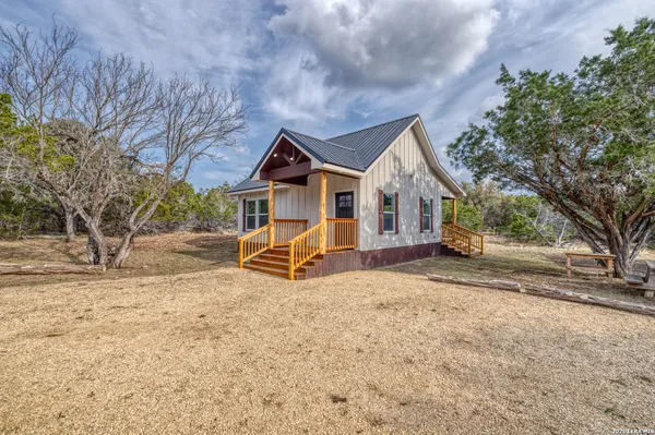 $229,900 | 60 Loop Uvalde Tx 78801, Uvalde, TX 78801