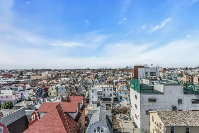 $699,000 | 112-02 Northern Boulevard, Unit 6G | North Corona