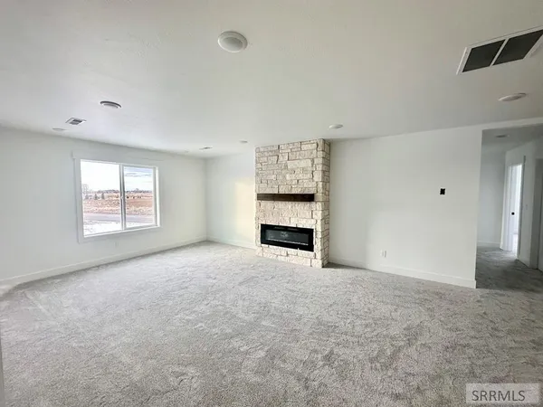 $699,999 | 4038 East 545 North, Rigby, ID 83442
