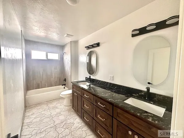 $699,999 | 4038 East 545 North, Rigby, ID 83442