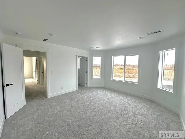 $699,999 | 4038 East 545 North, Rigby, ID 83442