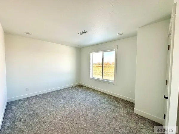 $699,999 | 4038 East 545 North, Rigby, ID 83442