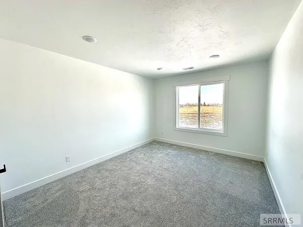 $699,999 | 4038 East 545 North, Rigby, ID 83442