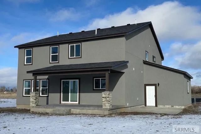 $699,999 | 4038 East 545 North, Rigby, ID 83442