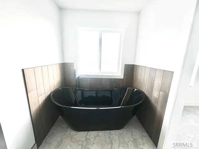 $699,999 | 4038 East 545 North, Rigby, ID 83442