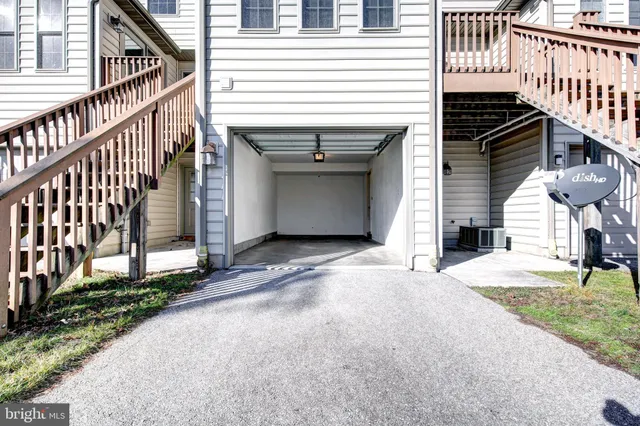 $1,950 | 693 East Walnut Street, Hanover, PA 17331