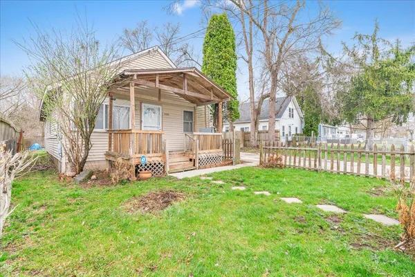 $125,000 | 4924 Pleasant Grove Road, Lansing, MI 48910