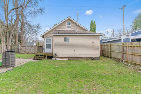$120,000 | 4924 Pleasant Grove Road, Lansing, MI 48910