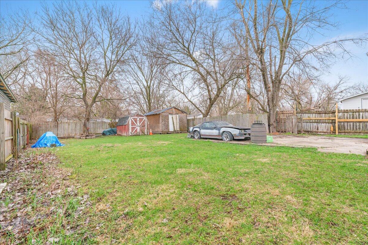 4924 Pleasant Grove Road Lansing, MI 48910 - Photo 21 of 26 21-Media Jett - 19