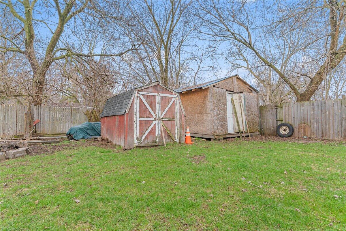 4924 Pleasant Grove Road Lansing, MI 48910 - Photo 22 of 26 22-Media Jett - 20