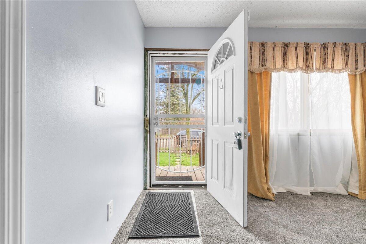 4924 Pleasant Grove Road Lansing, MI 48910 - Photo 7 of 26 07-Media Jett - 03