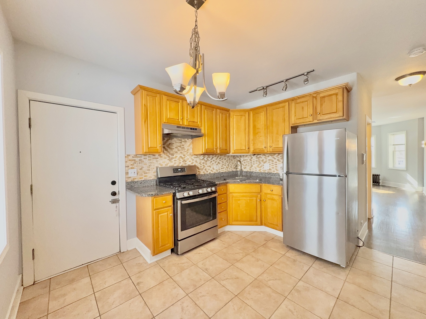 6409 23rd Street, Unit 8 Berwyn, IL 60402 - Photo 6 of 22