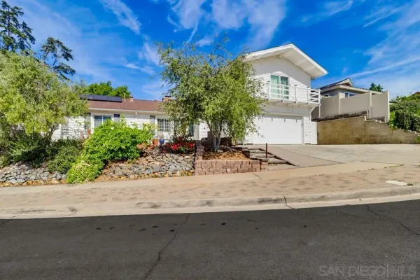 $920,000 | 1570 Villa Crest Drive, El Cajon, CA 92021