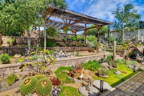 $920,000 | 1570 Villa Crest Drive, El Cajon, CA 92021