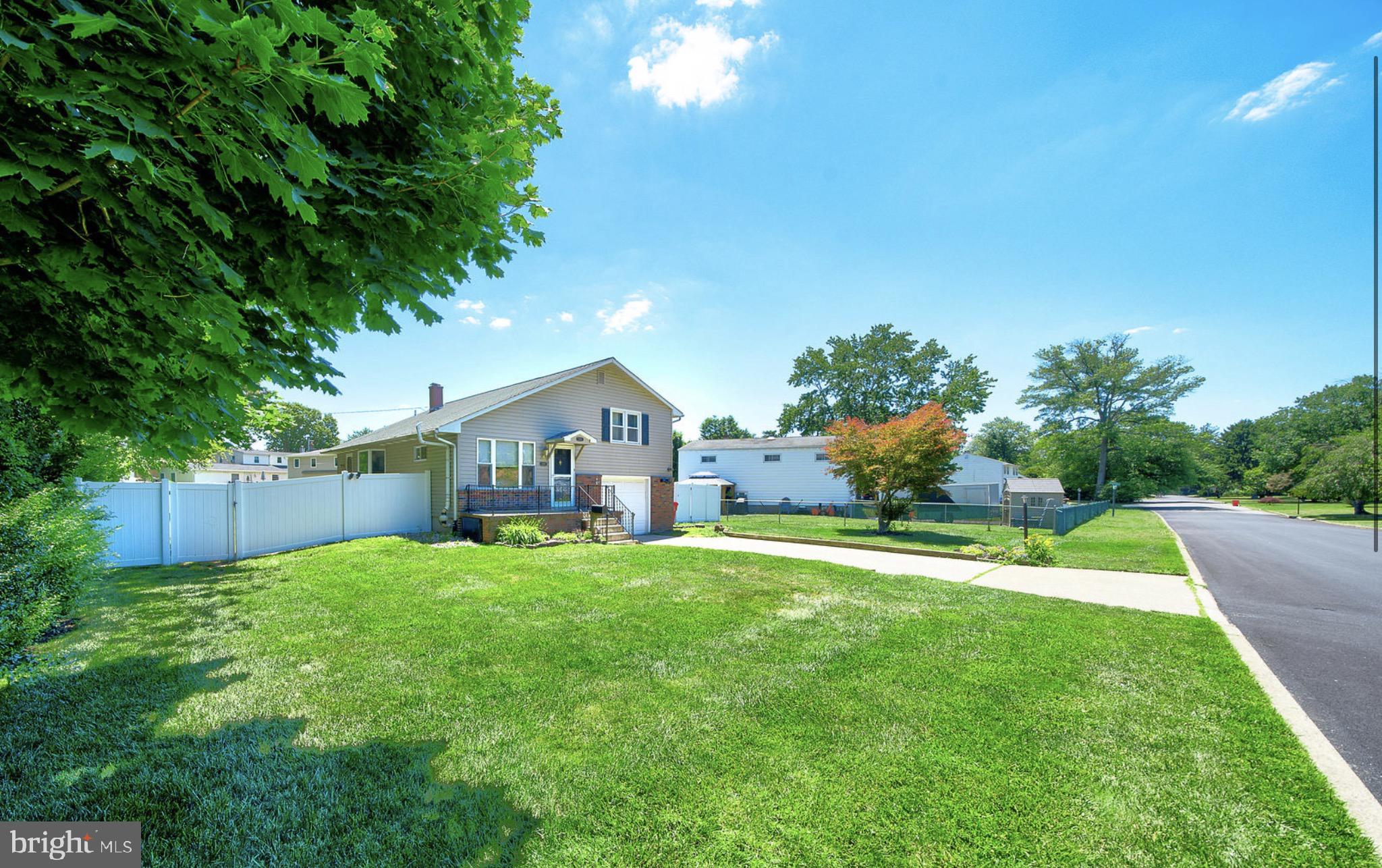 229 Greene Road Warminster, PA 18974 - Photo 2 of 30