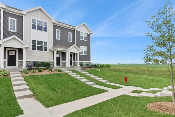 $305,000 | 862 Briar Glen, Hampshire, IL 60140