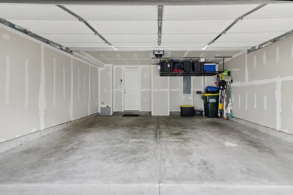 a view of a garage