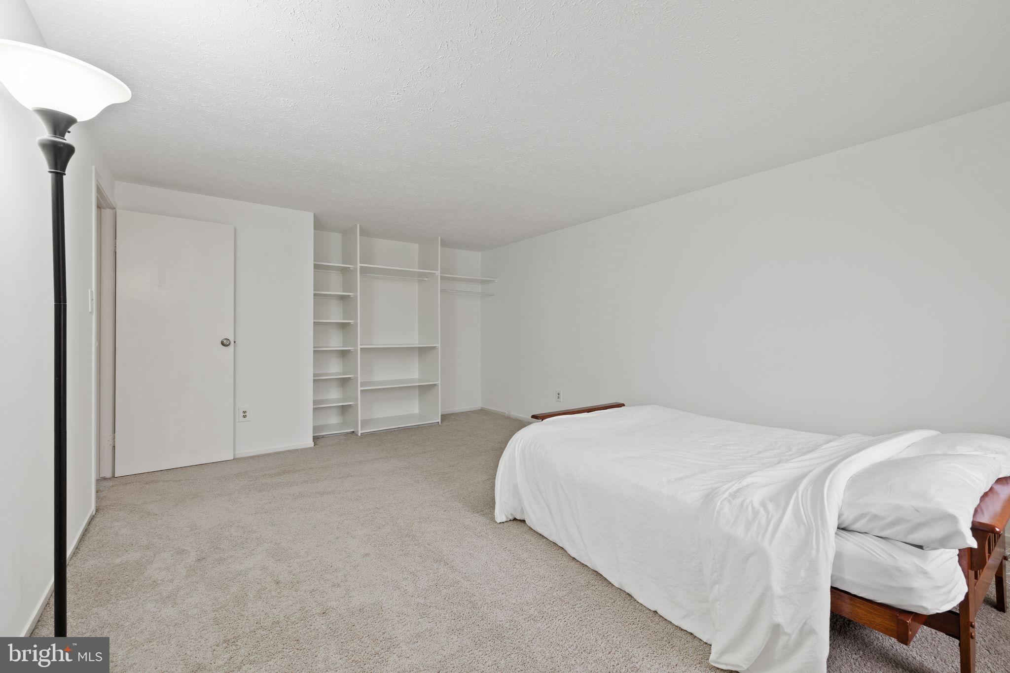 8300 Old Tree Court Springfield, VA 22153 - Photo 20 of 39 Gallery Image 20