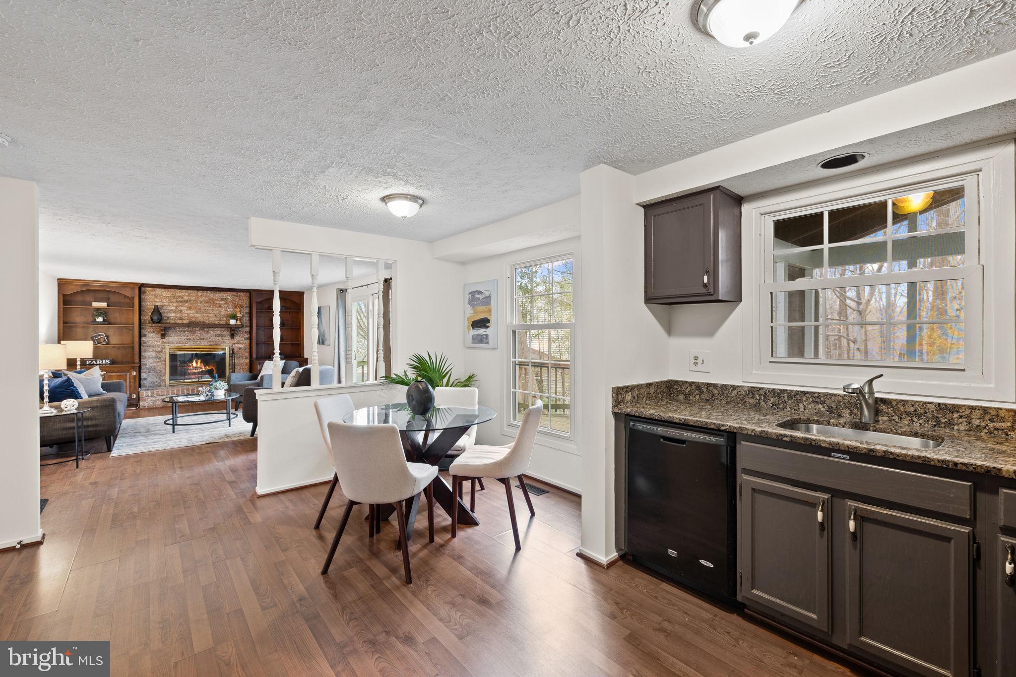 8300 Old Tree Court Springfield, VA 22153 - Photo 7 of 39 Gallery Image 7
