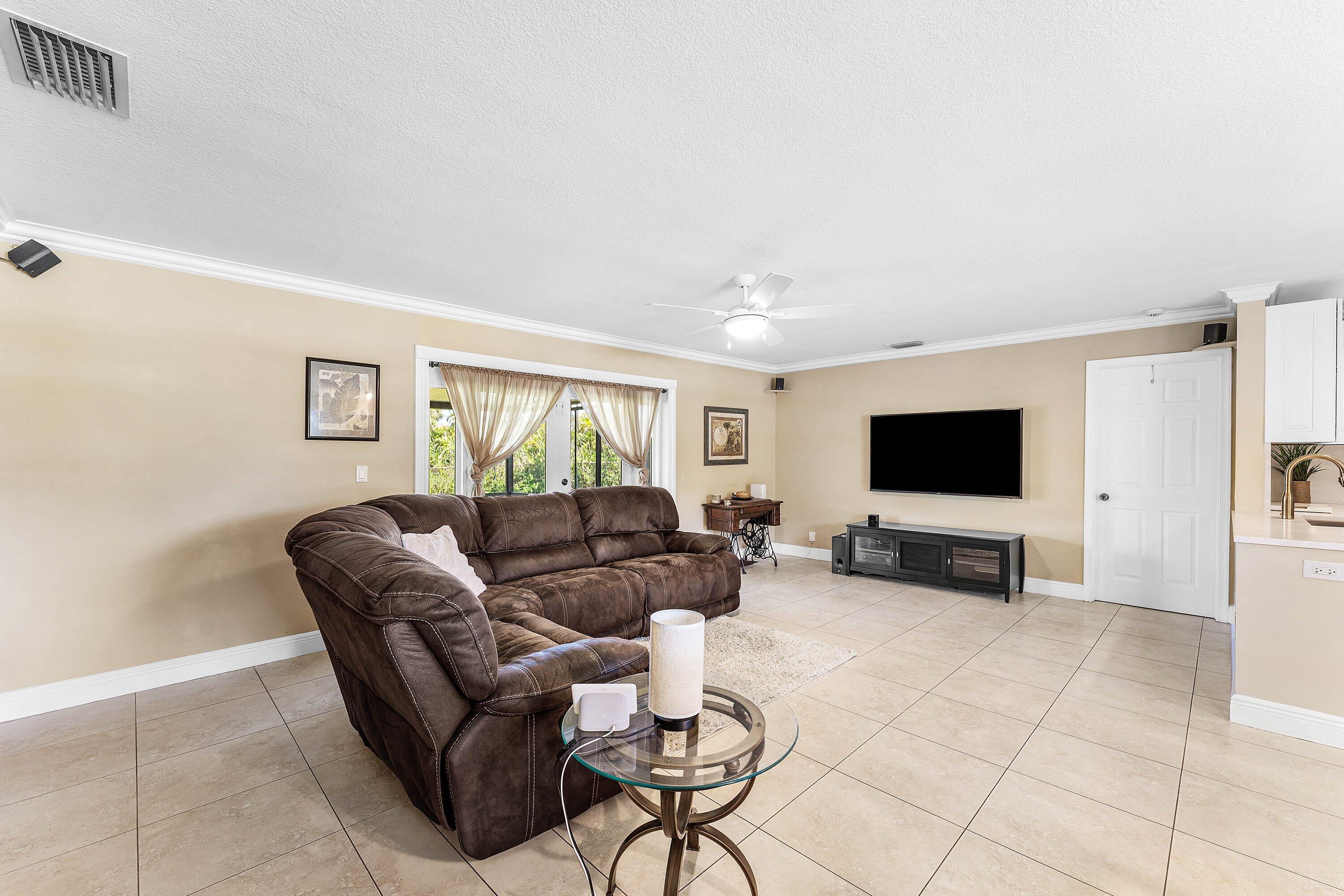 9393 Gettysburg Road Boca Raton, FL 33434 - Photo 13 of 42 013-9393GettysburgRoad-BocaRaton-FL-3343