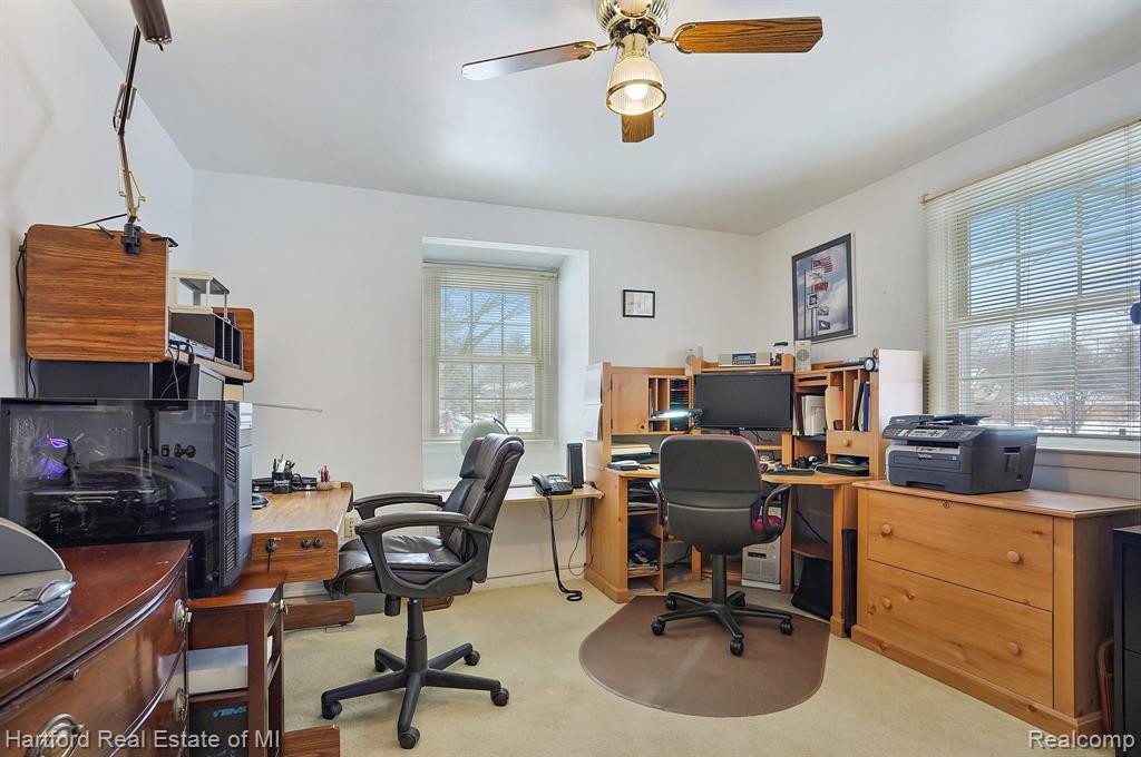26184 Steele Road Farmington Hills, MI 48331 - Photo 24 of 38