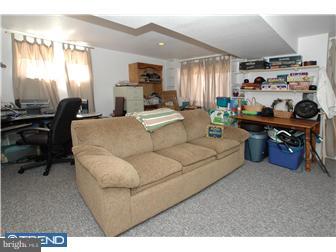 1443 St John Road Abington, PA 19001 - Photo 5 of 12 Family Room