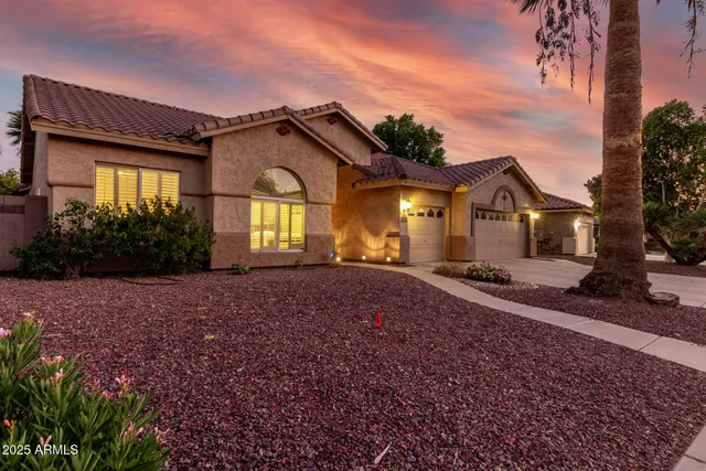 $691,999 | 277 West Oxford Lane, Gilbert, AZ 85233