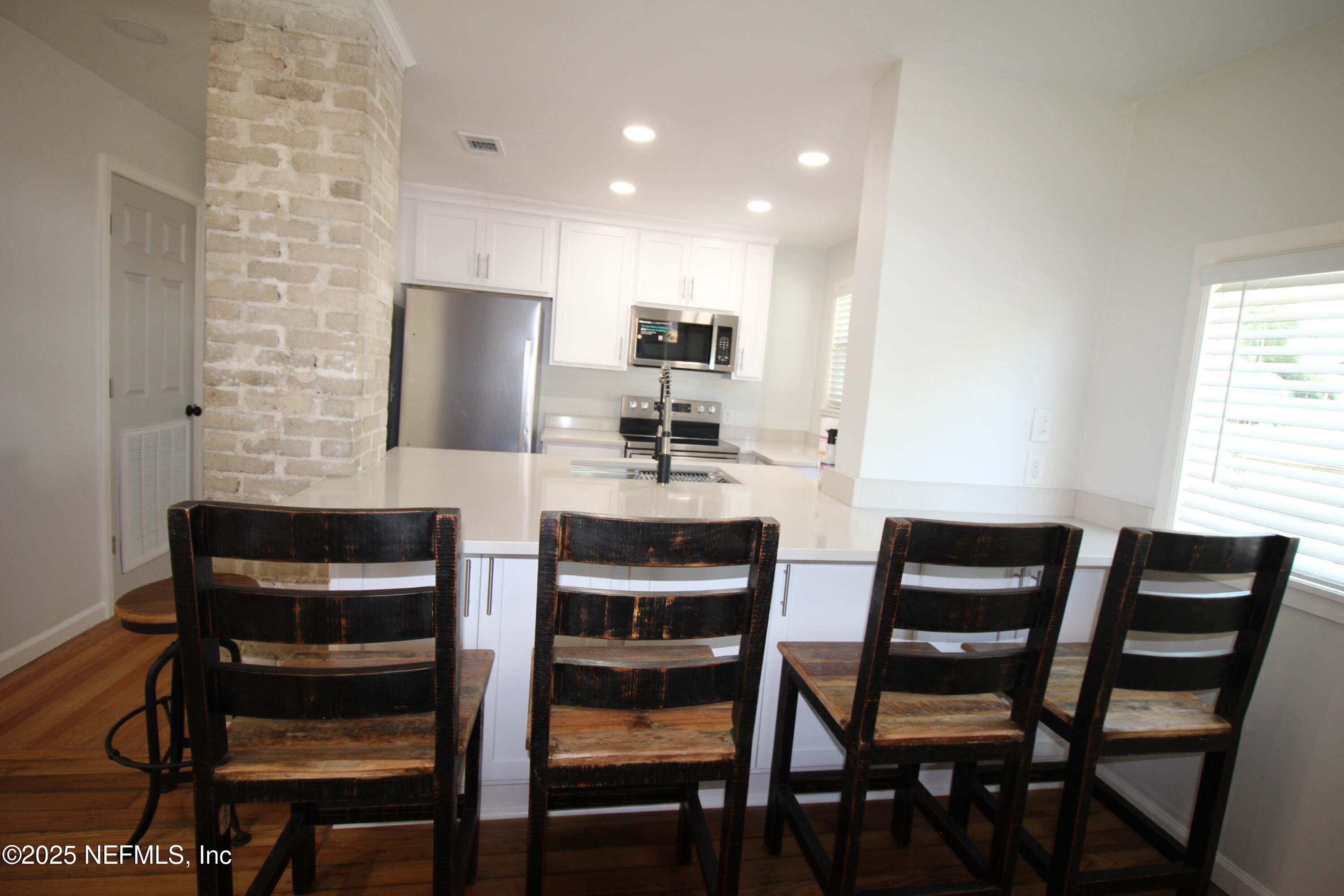 4702 Cedarwood Road Jacksonville, FL 32210 - Photo 15 of 32 BREAKFAST BAR