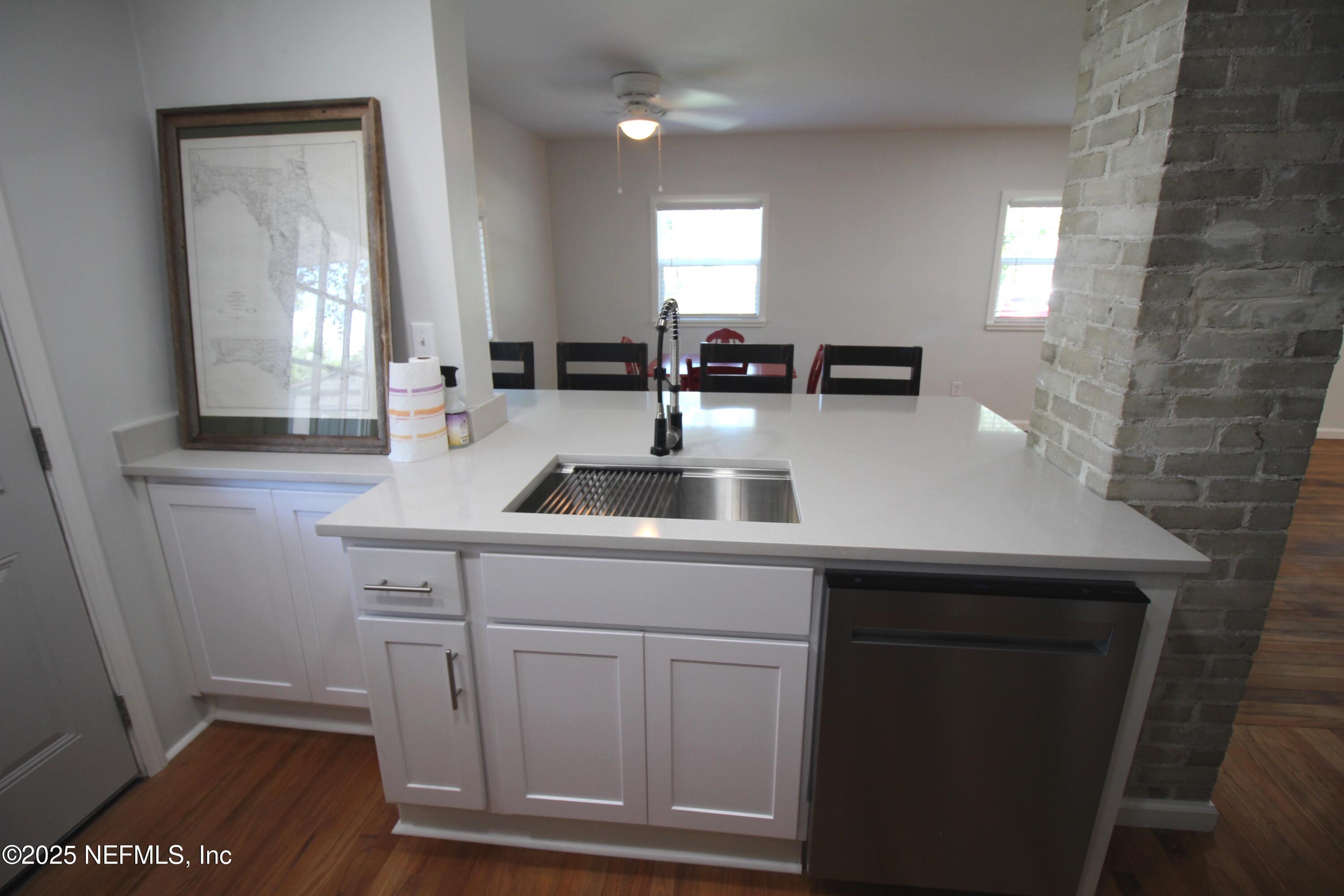 4702 Cedarwood Road Jacksonville, FL 32210 - Photo 18 of 32 KITCHEN